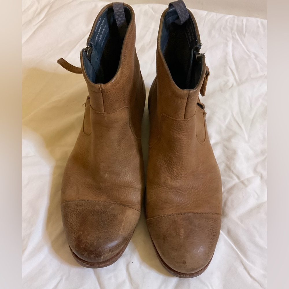 J. shoes Italian Leather Bootie - Picture 2 of 7
